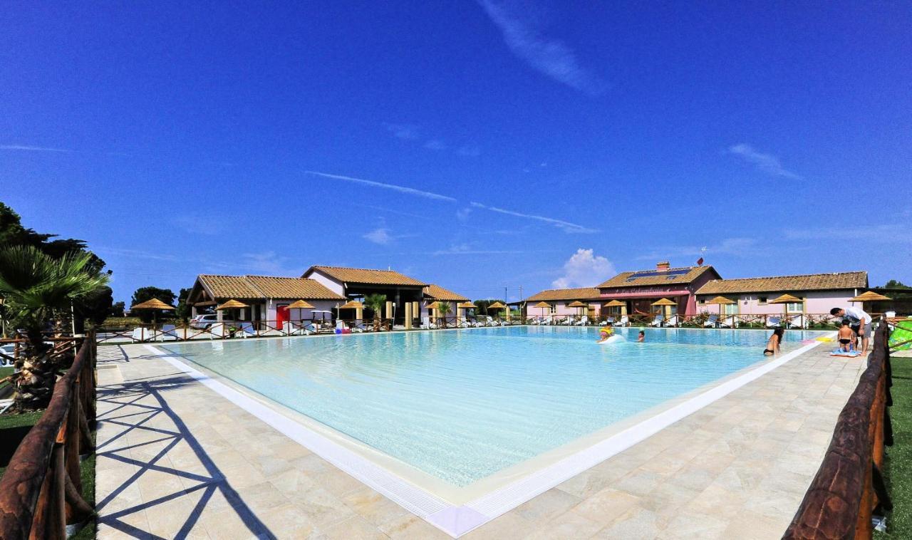 Aparthotel Fattoria Palazzeta - Pet & Family Friendly Cecina  Exterior foto