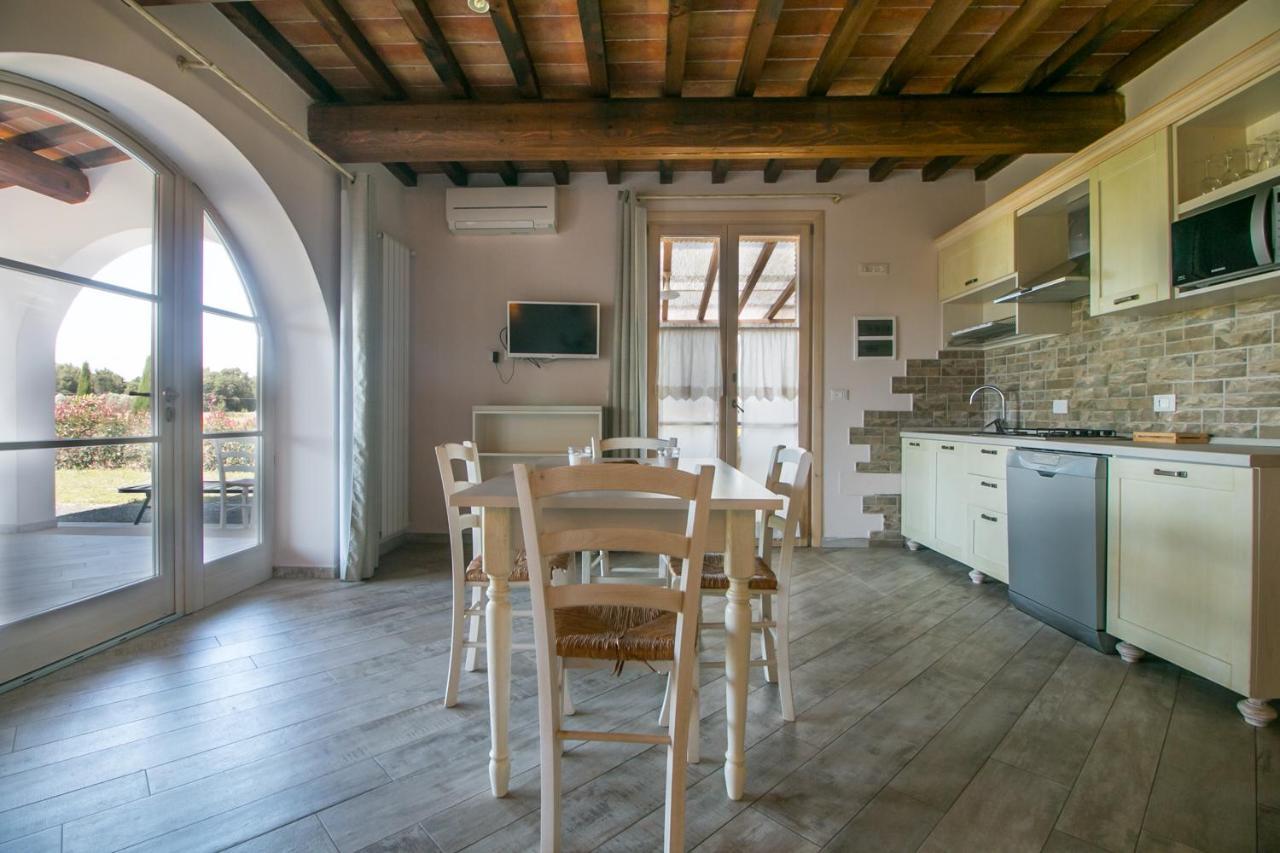 Aparthotel Fattoria Palazzeta - Pet & Family Friendly Cecina  Exterior foto