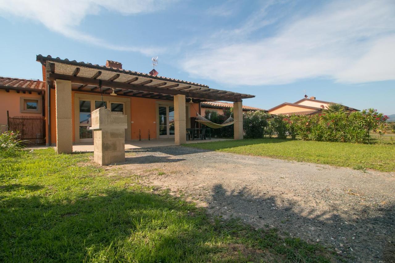 Aparthotel Fattoria Palazzeta - Pet & Family Friendly Cecina  Exterior foto