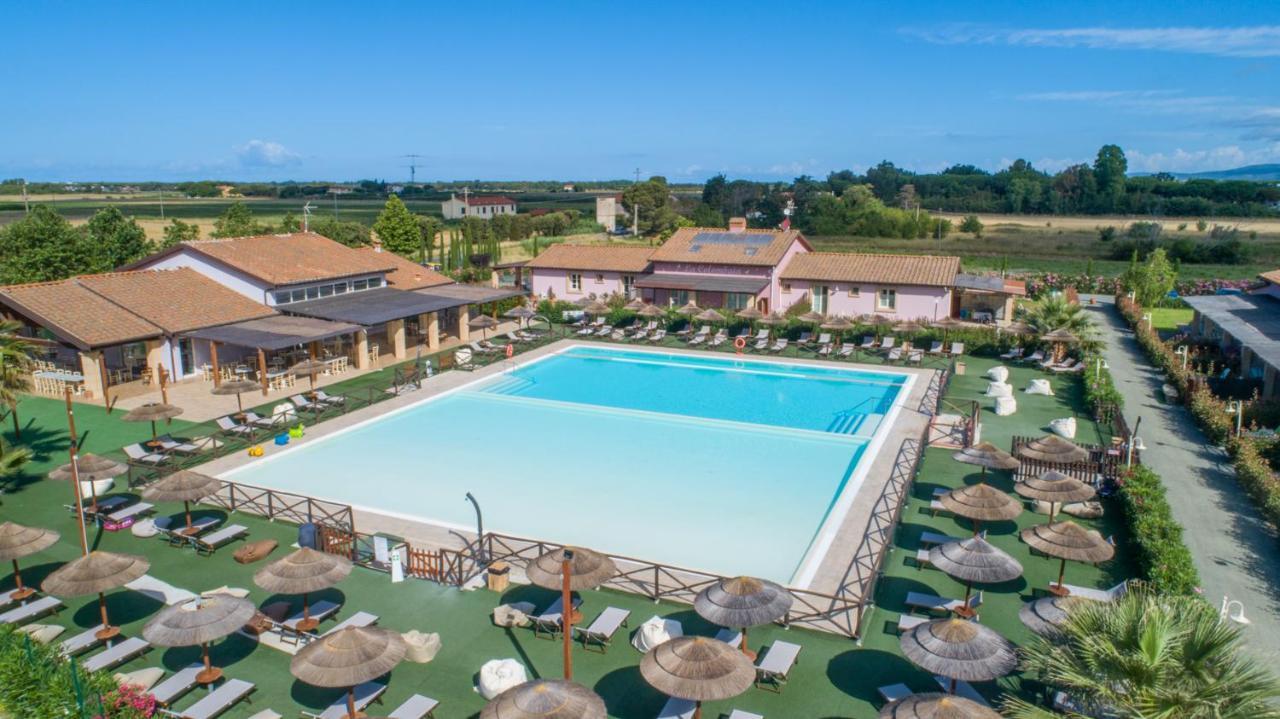 Aparthotel Fattoria Palazzeta - Pet & Family Friendly Cecina  Exterior foto