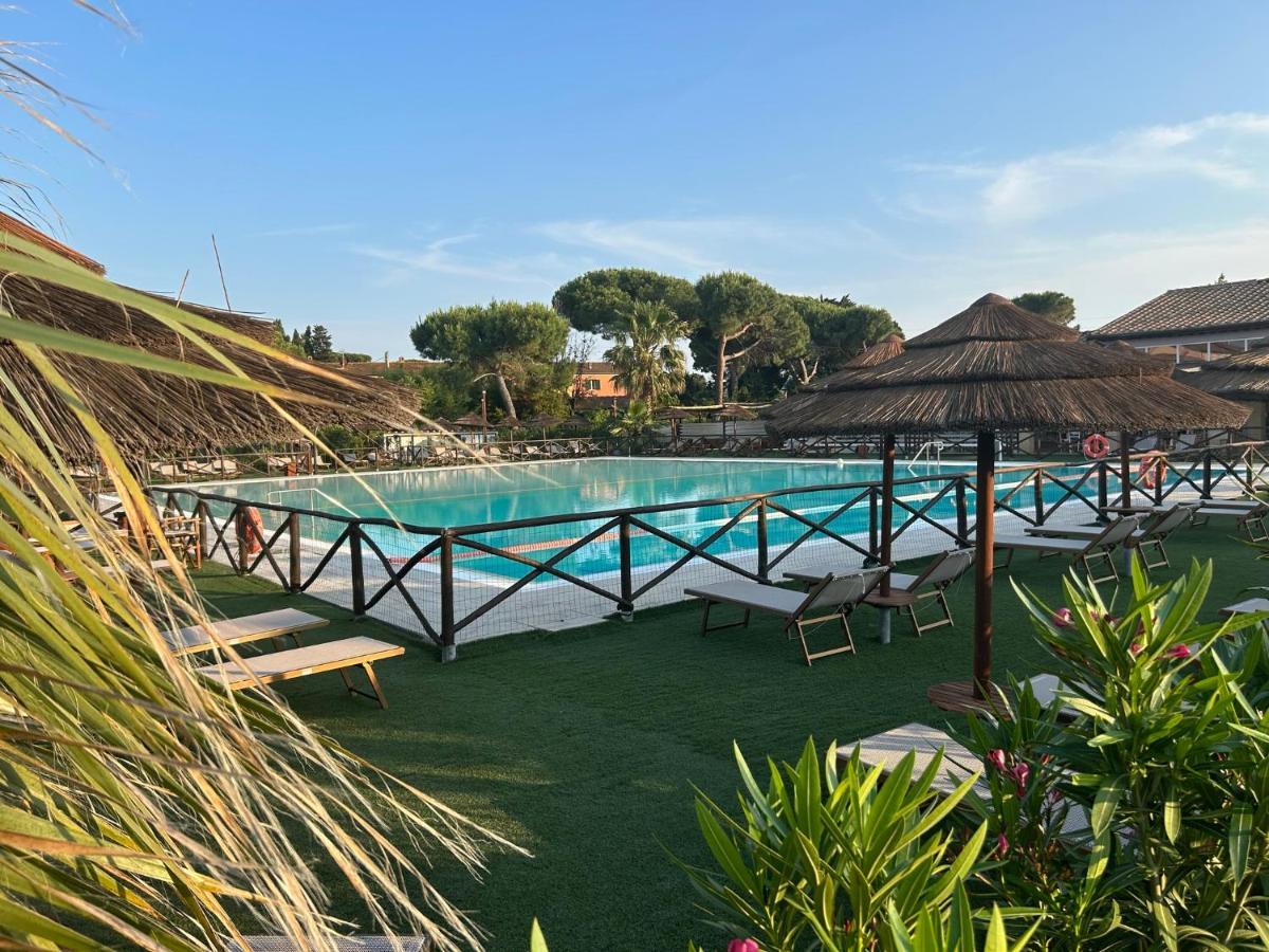 Aparthotel Fattoria Palazzeta - Pet & Family Friendly Cecina  Exterior foto